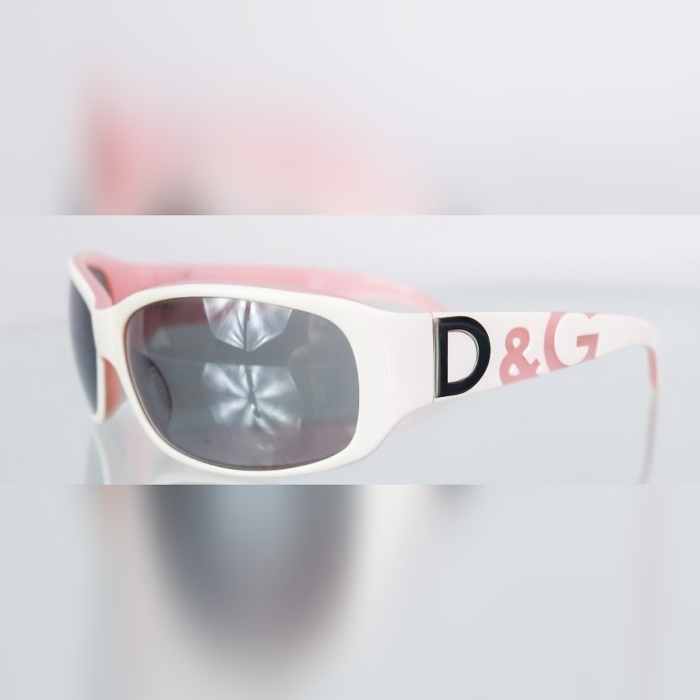 Authentic Dolce & Gabbana White With Pink Hues Sunglasses - Picture 2 of 6